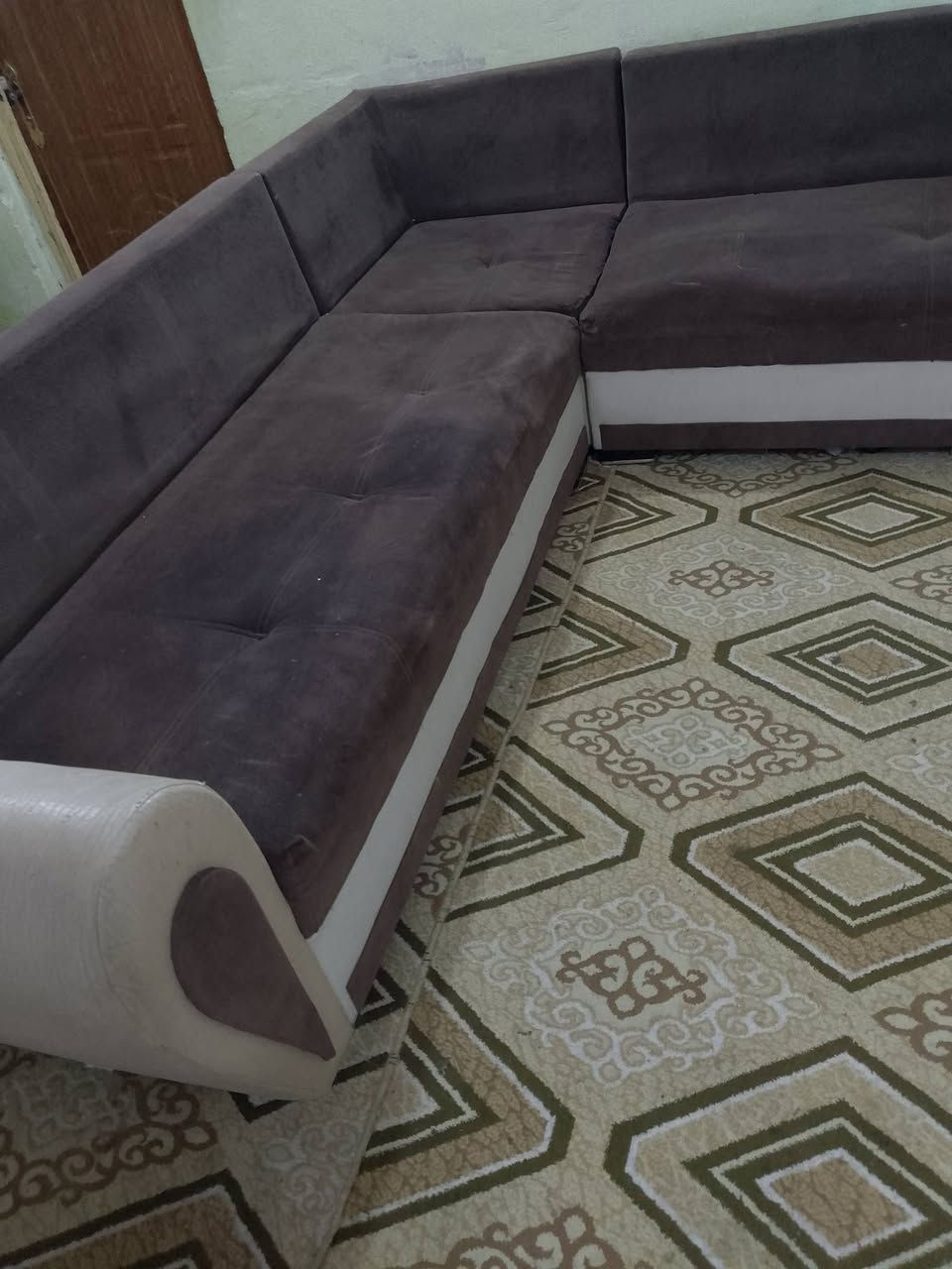 توفر ديوان حرف L 
نضيف كلش اخو الجديد 
10مقاعد تفاصيل اكثر خاص عنوان نعمانيه حي خطيب


**إذا كنت صاحب هذا الإعلان وتريد حذفه لأي سبب، رجاءا أرسل رسالة إلى الدعم الفني**