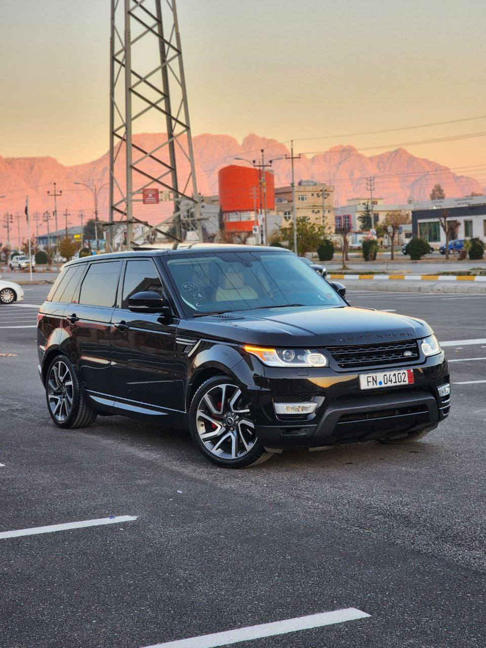 RANGE ROVER SPORT
مۆدیل 2016
مەکینە 6 پستۆنی سۆپەر جارچ 
بی رەقەمی دوبەی سفر سفر
وەک شەریکە ماوتەوە 
2 پارچەی بەس پەمبی ئەمریکای هەیە بی ناو جوار تایو ویل تازەی  خراوتە سەری شەریکە کامل سێرفز کراوە سپیری دانەگیراوە
فول مواسفات 
بەسمە چوار دەرگا بەسمە سنوق شەفت کارەبای برێک بەسمە لایت اۆتۆ داینامیک کامیرە  ێۆتۆستۆپ  ئاوێنە شەفت و خەزن و هیتەر ڕاداری هەر جوار دەوری حساس پێش و دواو ناو سپی کوشنی پێیش و دوا سارد و گەرم خەزن سوکان و هیتەر هیتر.....
هەموو گیانی بەشەرت گێڕ و مەکینە ناکردتەوە و هەمووی بە زەمان مالی دۆستە
رەقەم موبایل ***********
***********
