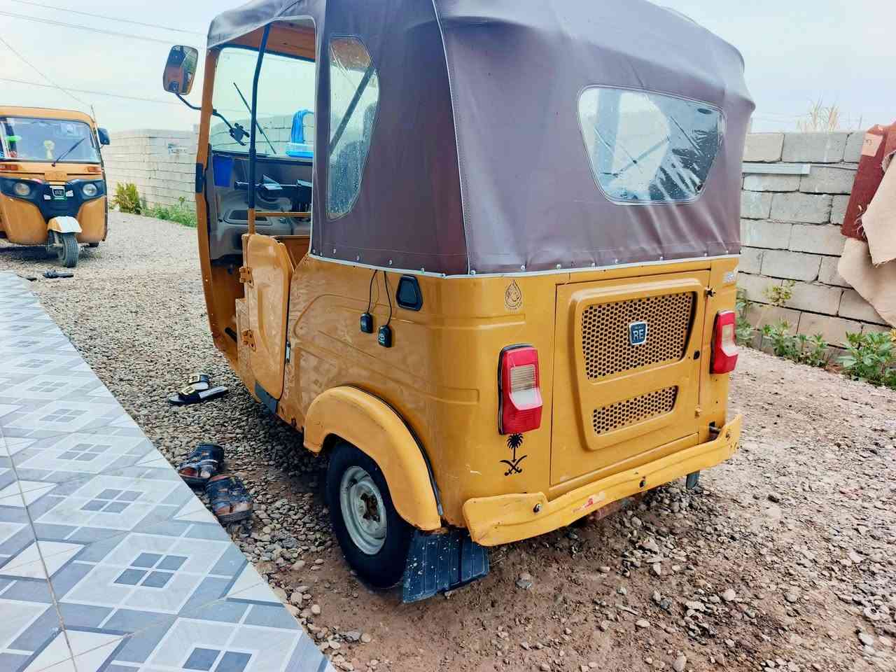 سلام عليكم تكتك البيع موديل 21 وراق ضايعات وكفلك من سرقه وقنوينات تكتك خير من الله السعر//3500وبيه مجال الشراي المكان ديالى الخالص هبهب /ستفسار//***********/×/***********/
