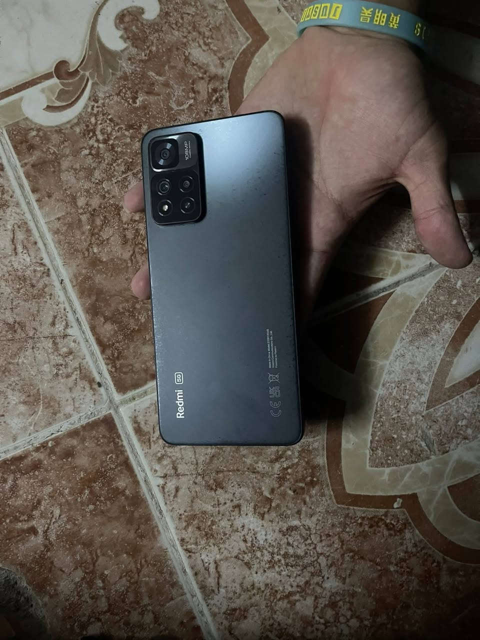 Redmi Note 11 Pro 5G
جهاز اي عيب مابي شاحنه البلادي 120W يدعم شحن سريع 

256 گيگه كامرة خلفية 108MP للبيع السعر 300 بي مجال مو شراي لاتكسر بسعره شراي تعال خاص لو راسلني واتساب ***********
