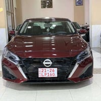 ألتيما SV • ٢٠٢٤ • عنابي