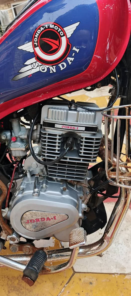 دراجه نضيفه ومامفتوحه ابد ناعمه اوراقها ضاعن اسويلك مكاتبه مكاني بلقاسم السعر (450 )***********
