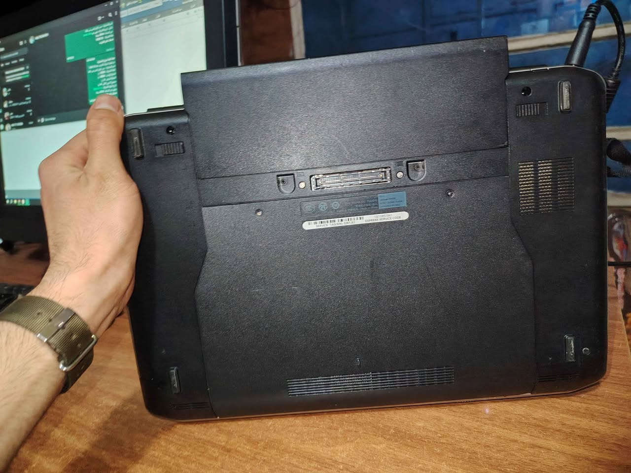 لابتوب dell للبيع السعر 125 الف دينار كلشي موضح بالصور بغداد, العراق


**إذا كنت صاحب هذا الإعلان وتريد حذفه لأي سبب، رجاءا أرسل رسالة إلى الدعم الفني**