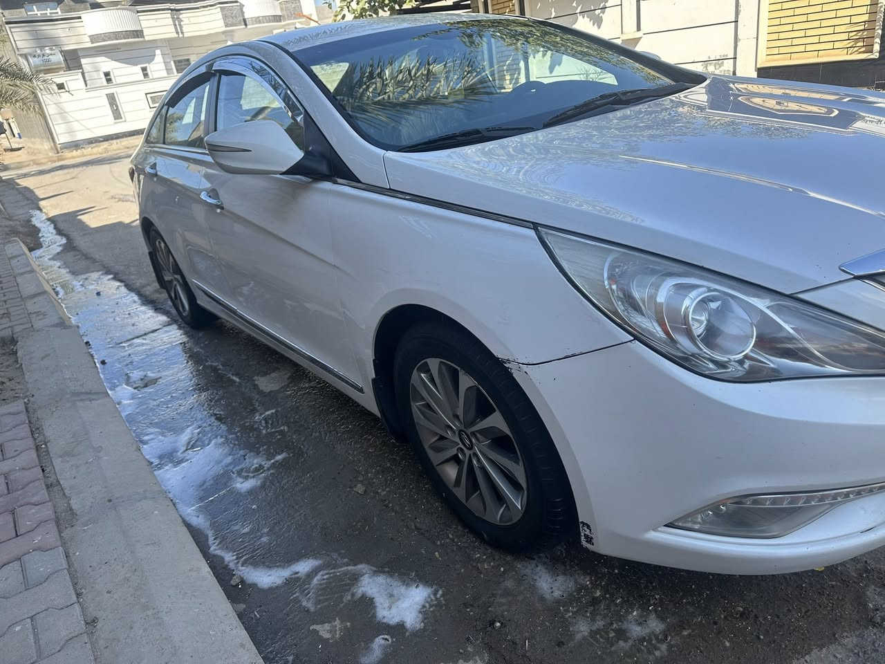 سوناتا موديل 2013 شكل 15 

خليجي رقم بغداد انكليزي الجديد باسمي شخصيا 

شركه العامه 
موصفات 
مري شفط
تحكم ستيرن 
حساسات خلفيه 
كامره دواره 
شفتات كير بالستيرن 
كشن كهرباء
شاشه اندرويد اصليه اني شادها 
داخل بيجي 
لايت زنون 
بيها رش قطعتين اثر شخط دراجه شحن بدون دواخل بدون فتح وسونارها وي الصور 

سعرها 130$ 
مكانها الرمادي حبانيه 

رقمي ***********
متوفر اتصال فقط ما اجاوب ع رسائل او تعليق
