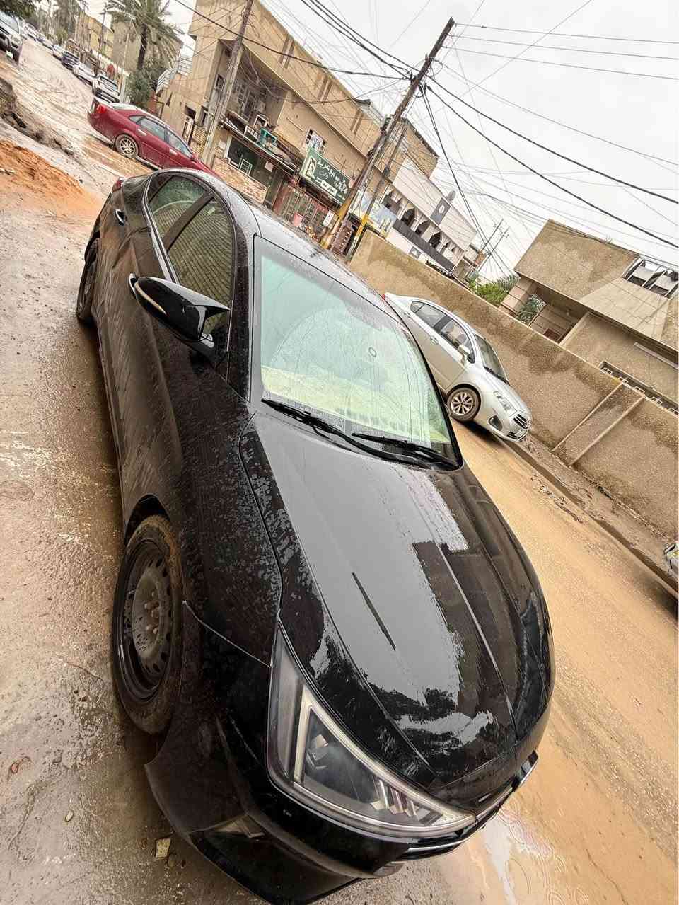 النترا 2019 كندي سيارة جانت بمكتب تعليم و بيها طخطخات موضحة بالصورة مكينه مكفوله كير محور AT مرغوب حدادية نص عمر 
كربائيات مكفوله 
تبريد بلادي 
مواصفات 
اشاير بالمري 
رادار خلفي 
ثلاث انضمه قيادة ￼ Sport Smart Normal ￼
تدفئة كشنات
كامرة خلفيه
سعر قفل قفل 100 ورقة  ما تنزل ربع دينار باسمي تحويل ثاني يوم 
*********** بغداد, العراق
