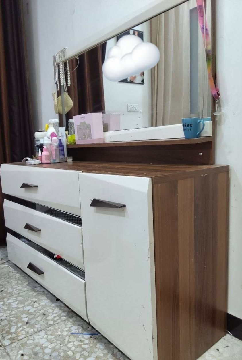 غرفة تركية نظيفة الكنتور سلايد مع اضاءة ب٤٠٠ خمس قطع بغداد


**إذا كنت صاحب هذا الإعلان وتريد حذفه لأي سبب، رجاءا أرسل رسالة إلى الدعم الفني**