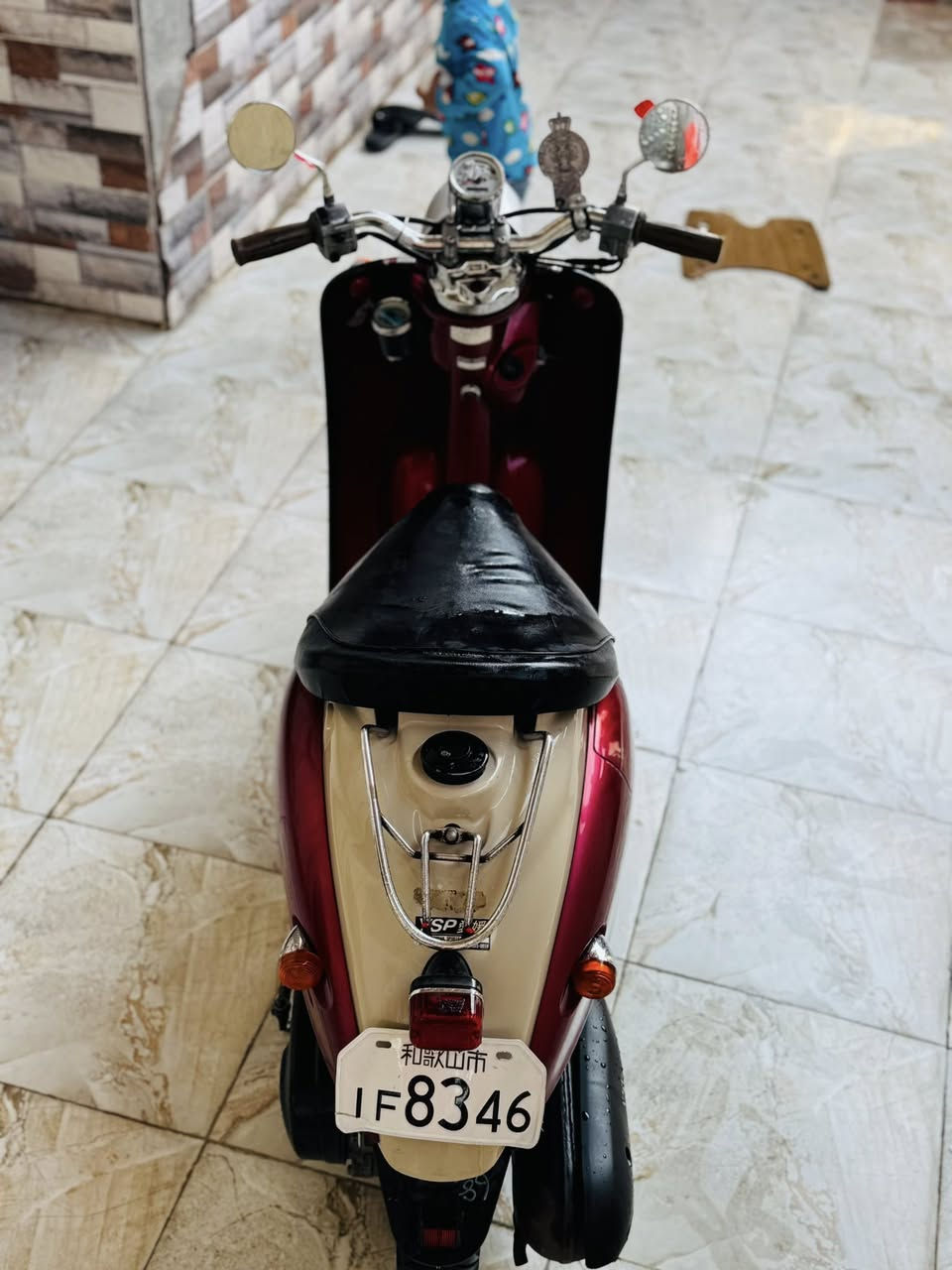 السلام عليكم دراجه مصريه للبيع كفاله عامه كفرات ضفيره اشاير شغاله السعر ٧٠٠ مكاني ناصريه مركز ***********
