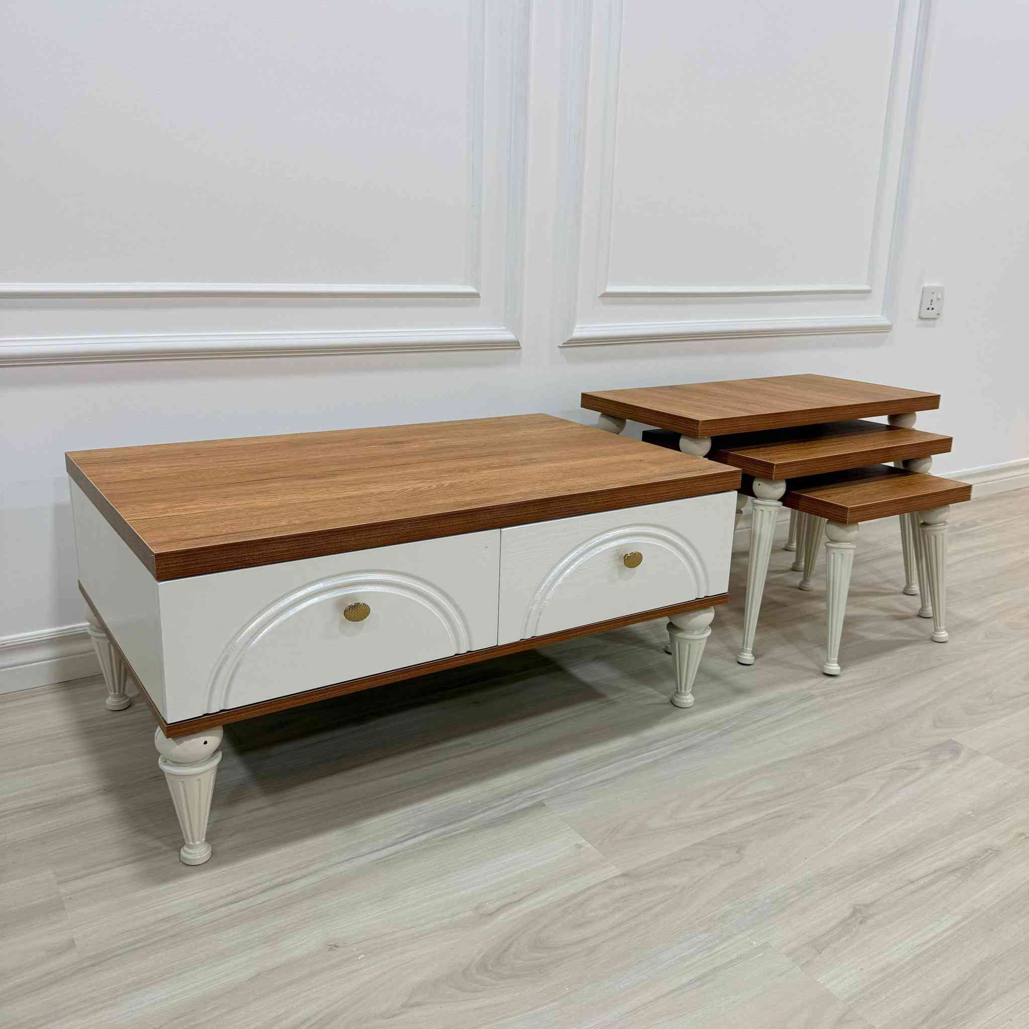 رجعنالكم وية بداية العام الجديد 🥳سيت طبلات متداخل 1+3 توفر بلون الكريمي والصاجي الفخم . السعر ١٤٠ والتوصيل مجاني داخل بغداد .للطلب والاستفسار راسلو الصفحة متوفر واتساب ***********
