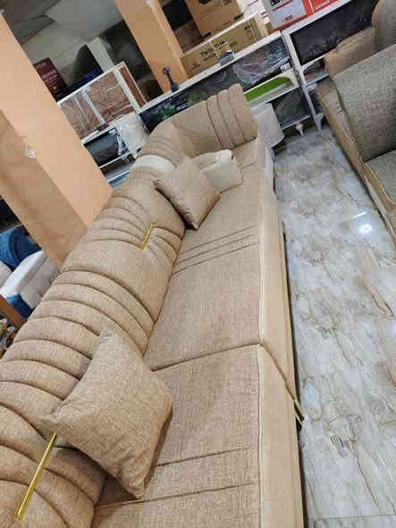 يعلن معرض الرائد للاثاث المنزلي
عن وصول وجبة دواوين درجه اوله 
7امتار 10مقاعد حرف L
خشب بلوك اسود وليس المضغوط 
سفنج 10سانتيم 
قماش خاولي وكتان وغيرها تفصال حسب الون 

يتوفر نقد واقصاط (بدون مقدمه) على الماستر كارد موضفين ومتقاعدين 
العنوان.
صلاح الدين بيجي سوق بيجي شارع المصرف القديم من جهة البانزين خانه الحكوميه 

***********((علي
