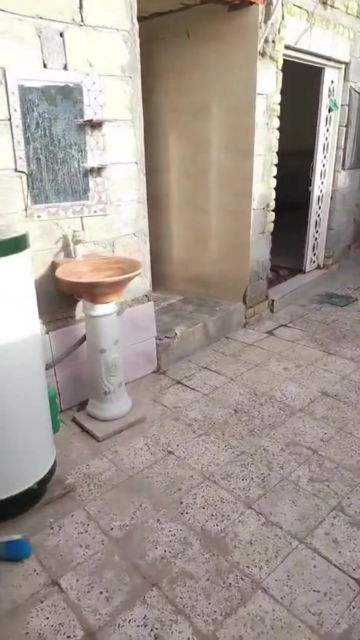 السلام عليكم بيت للبيع زراعي مكتبة سعر١٩ وبي مجاال العوان ام الهوش قرب الإسعاف الفوري للتواصل بي واتساب الرقم ***********
