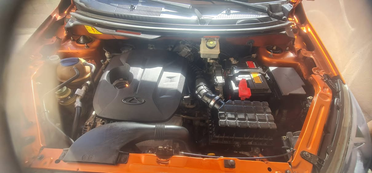 السلام عليكم لبيع تيكو 2 موديل ١٨  بغداد رقم جديد بسمي  ماشيه ٤٢ مكفوله كير ومحرك وتبريد خير من الله وكشر لا بي ضربه ولا صبغ بي رصعه صغيره كلش حافه باب فوك تريشه مواصفتها  شاشه ١٦ انج كاربلي  تحكمات استيرت  كامره  لد نهاري  بك لايت LD  اشاير بل مري  كشنات جلد مطعم نفس لو سياره  5 ويل كب  جام ومري كهربأي  وبعد مواصفات سعرها ٩٠ وبيها مجال بسيط كلش لتواصل عل خاص او رقم ***********  مكانها حي اعلام
