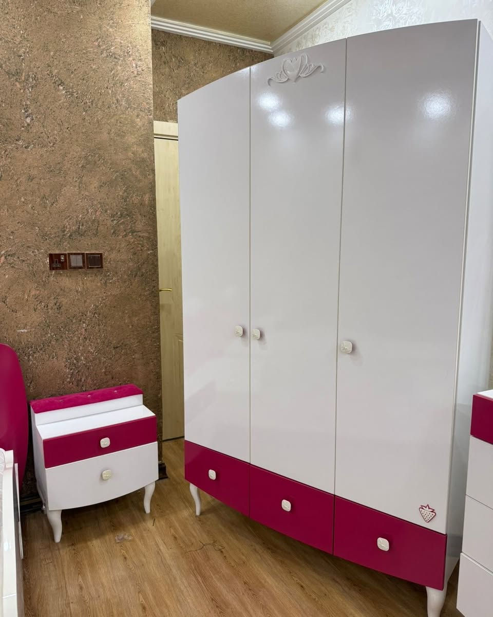 ژوری نوستنی گەنجان زۆر تایبەت مارکەی شلک خۆی زۆر گران بە هایە بەڵام سعری ئێستای زۆر هەرزانە دومانگە کڕدراوە لۆک لۆکە 10 پارچەیە بە دۆشەکەکانەوە کۆمێنتێ بنوسە نرخو زانیاریت پێ دەگات بە نامەیەک
*********** viber واتساپ
*********** viber واتساپ
*********** korek
ناونیشان سلێمانی کانی سپیکە
گەیاندنیش هەیە بۆ هەمو شارەکان
گۆڕینەوەش ئەکەم بە کەلوپەلی ناوماڵ
