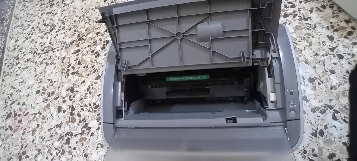 طابعة كانون LBP2900 ابيض واسود سحب فثط كاترج باودر سعرها ١٠٠ وبيها مجال مكاني بابل


**إذا كنت صاحب هذا الإعلان وتريد حذفه لأي سبب، رجاءا أرسل رسالة إلى الدعم الفني**