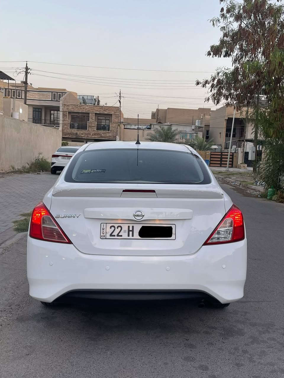 السلام عليكم نيسان سني هندي بليته زركه موديل 2021 خليجي مواصفات عادية سياره جاهزه من كلشي درهم متصرف عليها كير محرك صدر كفاااله تخم تاير جديد اصلي مال شركه  باتري جديد تبريد ثلج غني عن التعريف  ماشية 70 الف حقيقي شرط الفحص سيارة بيها مكانين بارد واني مسوي بيها سونار ومرفوق السونار ويا الصور سيارة رقم اربيل الجديد هزه جديده رقم جديد سنويه جديده بيها خمس سنوات وبأسمي السنويه تحويل مباشر السعر المطلوب 107 ورقة وبيها مجال فقط مال جيتك  مكان السيارة بغداد ال كرخ شارع الربيع حي الجامعة للستفسار هاذا الرقم *********** وشكرا
