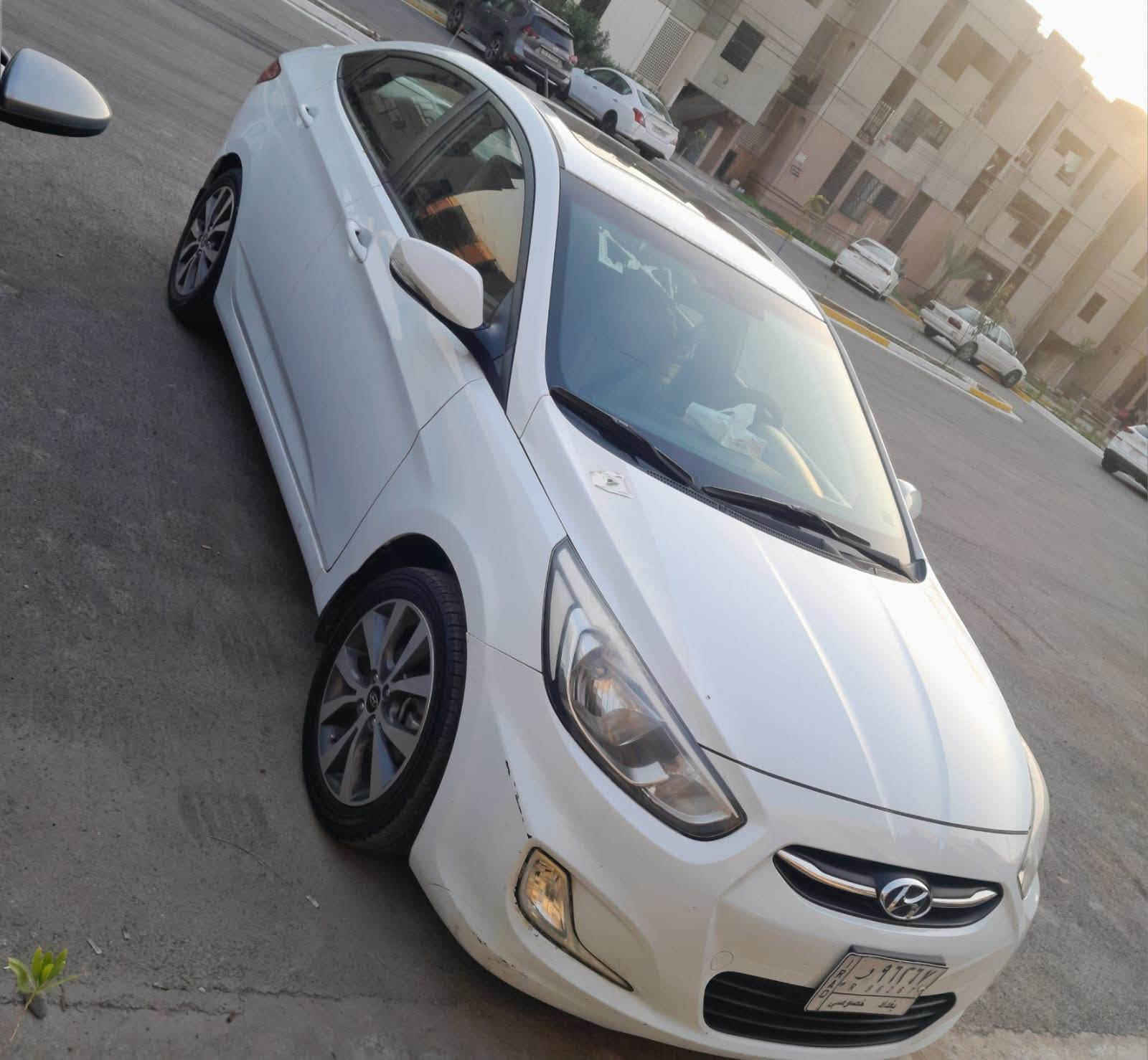 السلام عليكم
اكسنت 2016 خليجي مكينه 1600
ماشيه 83 km فول مواصفات 
مكفوله من الصبغ بيها طلقه بلبنيد وطخه بلدوسه والصور كدامكم
رقم بغداد بأسم بنيه 

مكان سياره بغداد شقق حي صدام
السعر 110$  
***********
