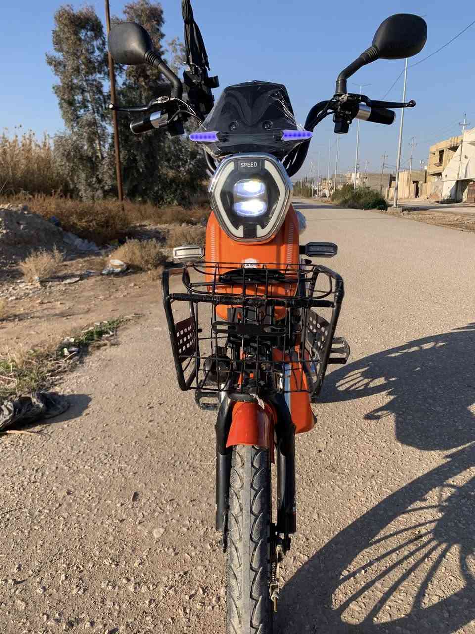 السلام عليكم 
لبيع نضاف حيل الحمره 5 بطاريات سرعه 60 حقيقي نمر 4ملف 1000 كارت سويجين بلوتوث سعرها 300 وبيها مجال 
البرتقاليه 4 بطاريات نضاف حيل سعرها 300 وبيها مجال ***********
