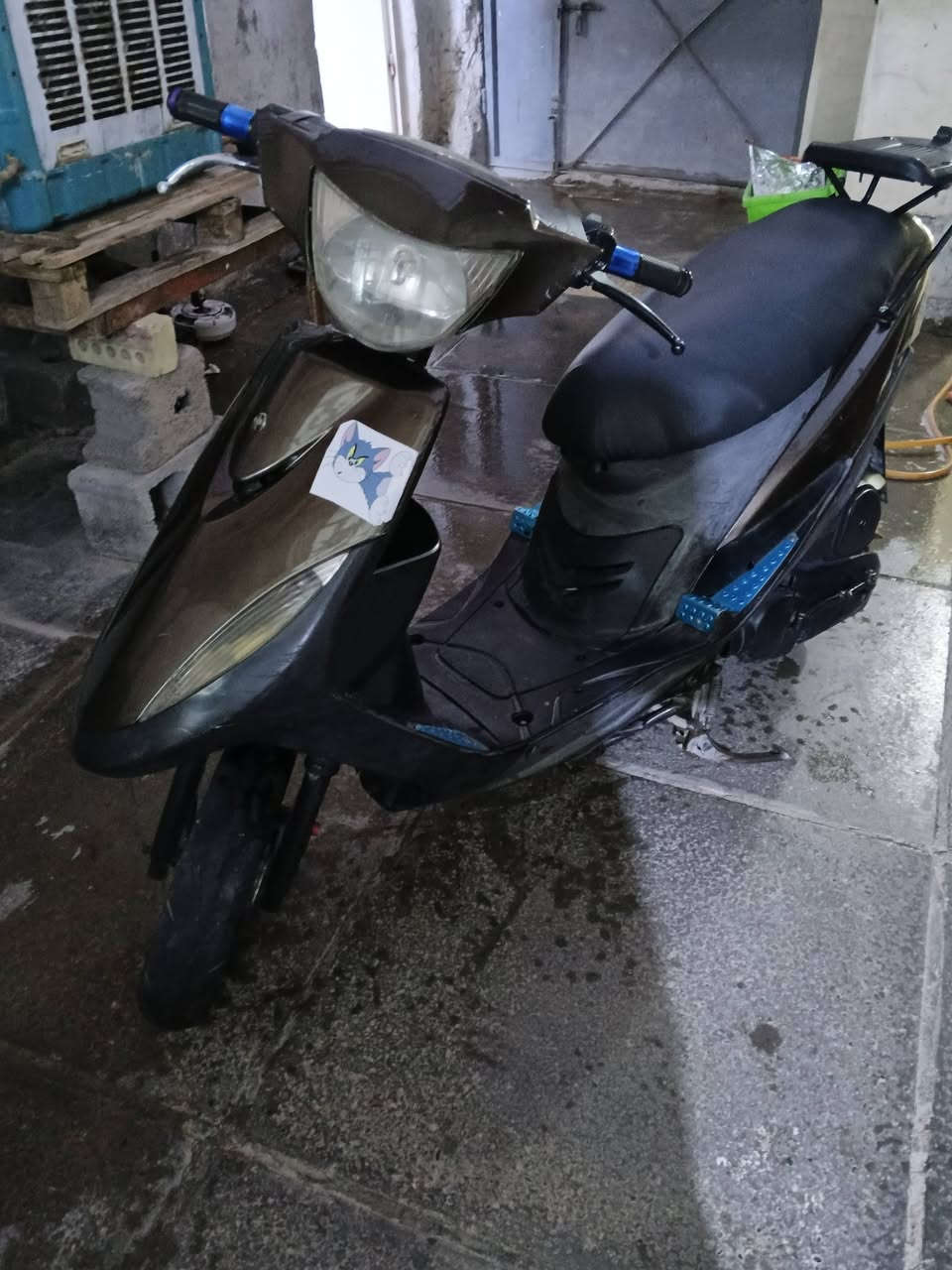 ماكس عدله نضيفه مفتوحه مره سعرها 400وبيها مجال للشراي
العنوان بغداد العبيدي 
رقم ***********
