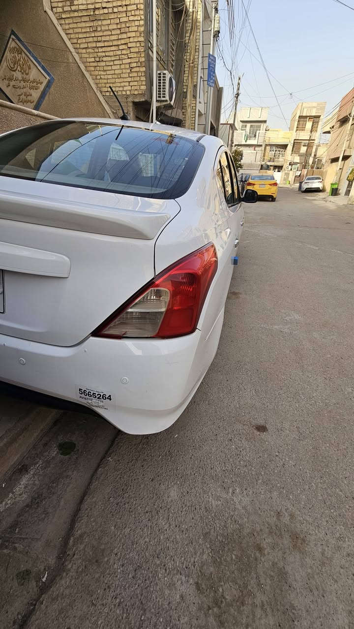 السلام عليكم 
سني موديل ٢٠٢٠ ،ماشية ٧٥ الف كير محرك تبريد كفالة تخم تاير جديد سيارة مكفولة من صبغ ولتبديل شاشة اصلية ،بيهة بارد بالجاملغ سونار موجود سيارة خير من الله رقم بغداد باسمي 
لشراي يتصل مكاني بغداد لسعر 118 ورقة بيها مجال
رقمي ***********
