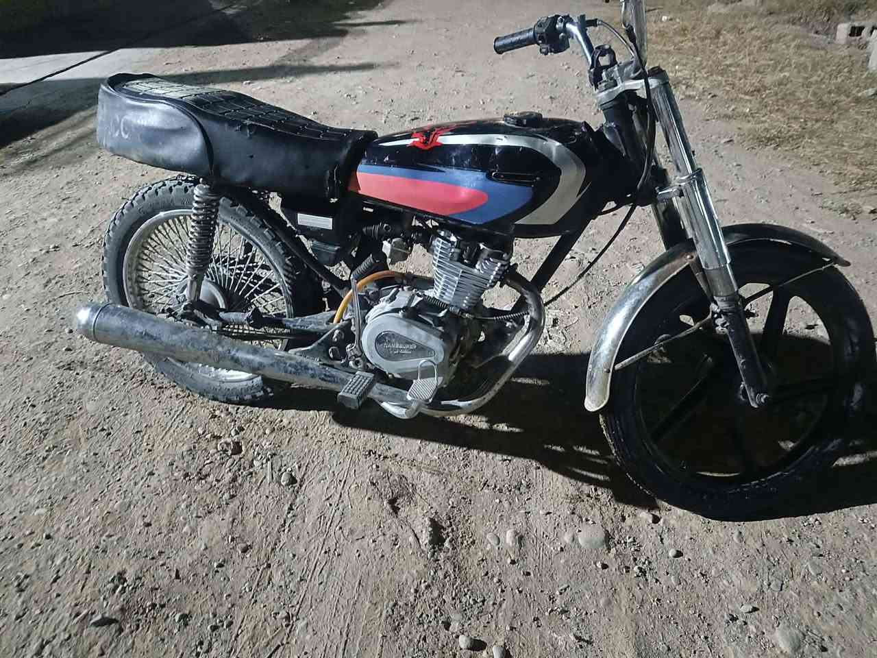 دراجة للبيع لا صرف لا بخار مابي صوت سعر 250


**إذا كنت صاحب هذا الإعلان وتريد حذفه لأي سبب، رجاءا أرسل رسالة إلى الدعم الفني**