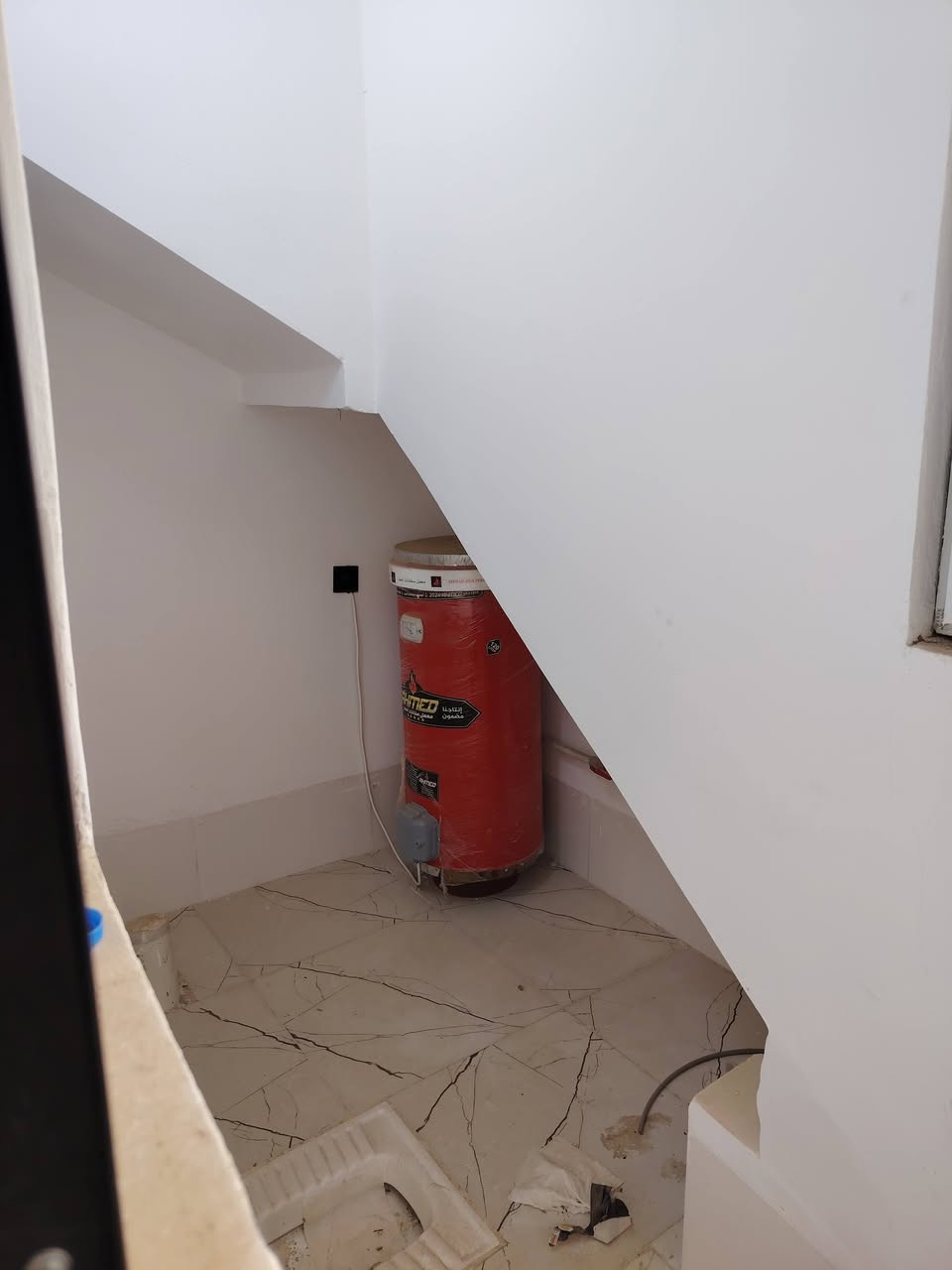 کود 25
ئەم خانووە بو فروشتنە 120 متر

بەنرخێکی زۆر گونجاو
 کۆڵانی کونکریت و نزیك مدرسە و مزگەوت 
 زۆر نزیك شەقامی سەرەکی
پێك هاتووە لە :
 دوو  ژور خەوە میوان چیشتخانە 
 میوان و هوڵ 

شوین،،کرکوک 
بۆ زانیاری زیاتر پەیوەندی بکەن بەنوسینگەوە
 بەم ژمارانە ی خوارەوە .

***********
***********
ـــــــــــــــــــــــــــــــــــــــــ.
 دارللبیع 120 متر  ..

یتکون البیت من غرفتن النوم استقبال مطبخ مساعد مطبخ 
شارع تبلیط قرب قرب شارع رئیسی

للمزيد من المعلومات عن جميع البيوت والأراضي 

للاستفسار اتصل های رقم ..
***********

کود 25
@أبرز المعجبين
