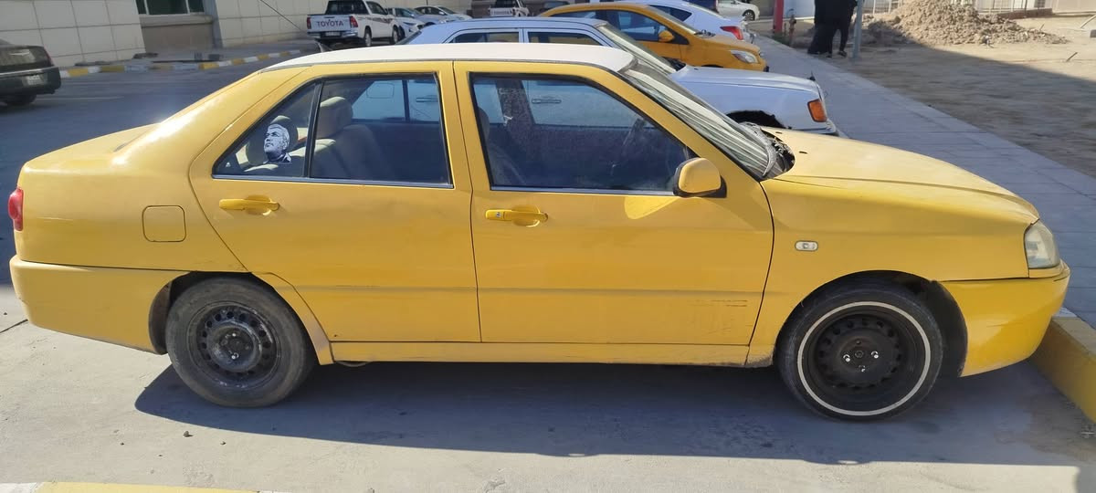 السلام عليكم
شيري كوين 2010
محورة مكينة وكير كورلا بيكاتشو 
رقم بغداد انكليزي شرط التحويل مصفرة هيئة وغرانات 
نقصها 
تبريد ما اعرف شبي من اشتريتها ما بيها تبريد 
المكينة بيها خيط تبخير 
الكير جديد 
حدادية ينرادلها ترتيب 
*********** 
رايدهااا ب35 وبيها مجال
