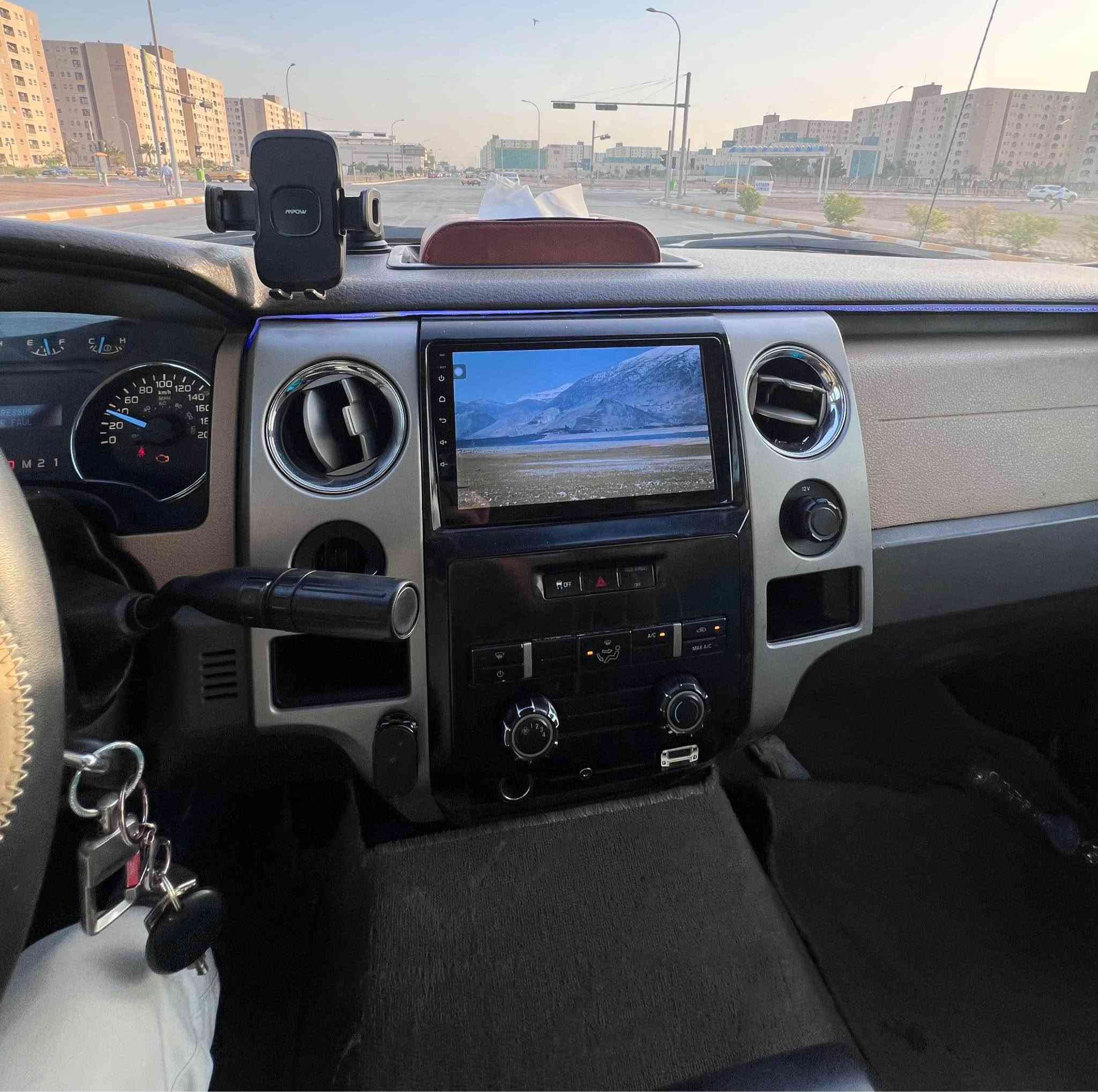 للبيع فورد F150 موديل 2011
خليجيه وكاله نيفا  
سيارة قوية ونظيفة وجاهزة للاستخدام
محرك كير تبريد تدفئه صدر كله جاهز 
 بدون أي مصاريف.
✅ وارد خليجي  
✅ محرك 8 سلندر 5000 المرغوب
✅ تدفئه تبريد شغاله بدون اي ملاحظات 

المواصفات:  
• باب طويل بدي قصير  
• ويل 18 مال جمسي حديث  سعره 800   
• شاشة + كاميرا خلفية  
• كشن منفصل  
• درج في باب البدي لسهولة الاستخدام  
• اضافة منظومة غاز 80 لتر (اقتصادية بالصرف)

⚙️ الحالة:  
المكينة، الكير، التبريد والتدفئة كلها تمام وجاهزة.

📄 السنوية: أربيل باسمي – تحويل مباشر  
📍 المكان: بغداد

💰 السعر: 140 قفل سعر نهائي

📞 الاتصال: *********** بغداد, العراق
