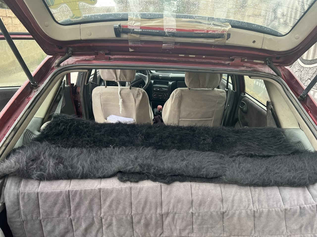 السلام عليكم .
اوبل استرة محرك 16
رقم بغداد دولي وسنوية بسمي مداور ثاني يوم 
كير جديد مال كصة جديد
محرك بي بداية بخار خفيف حيل
دوش مو نزولات
قفل كنترول اربع بوب  
كهربائيات شغالة كامل  
السيارة صبغ حزام سابقا و مضروبة كلير جمالية فقط بدون خياس
تايرات بعد الشعيرات بيهن
سيارة حلوة وناعمة بالشارع 
سعره 39 وبيه مجال حك جيتك 
السيارة بالحويجة /كركوك
للتواصل ع الرقم 
***********
