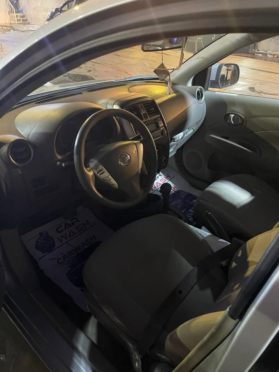 سلام عليكم نيسان صني موديل 19 لون سلفر ماشيه 155الف رقمها اربيل بسمي مبدل جاملغ امامي الأيمن وصبغ باب الايمن وباب الخلفي بيها جاملغ خلفي  وسونارها موجود بالصور  مكان بلديات شارع المرور ومدينه الصدر  وبلديات شارع المرور   سعر 95بيها مجال بسيط استفسار ***********
