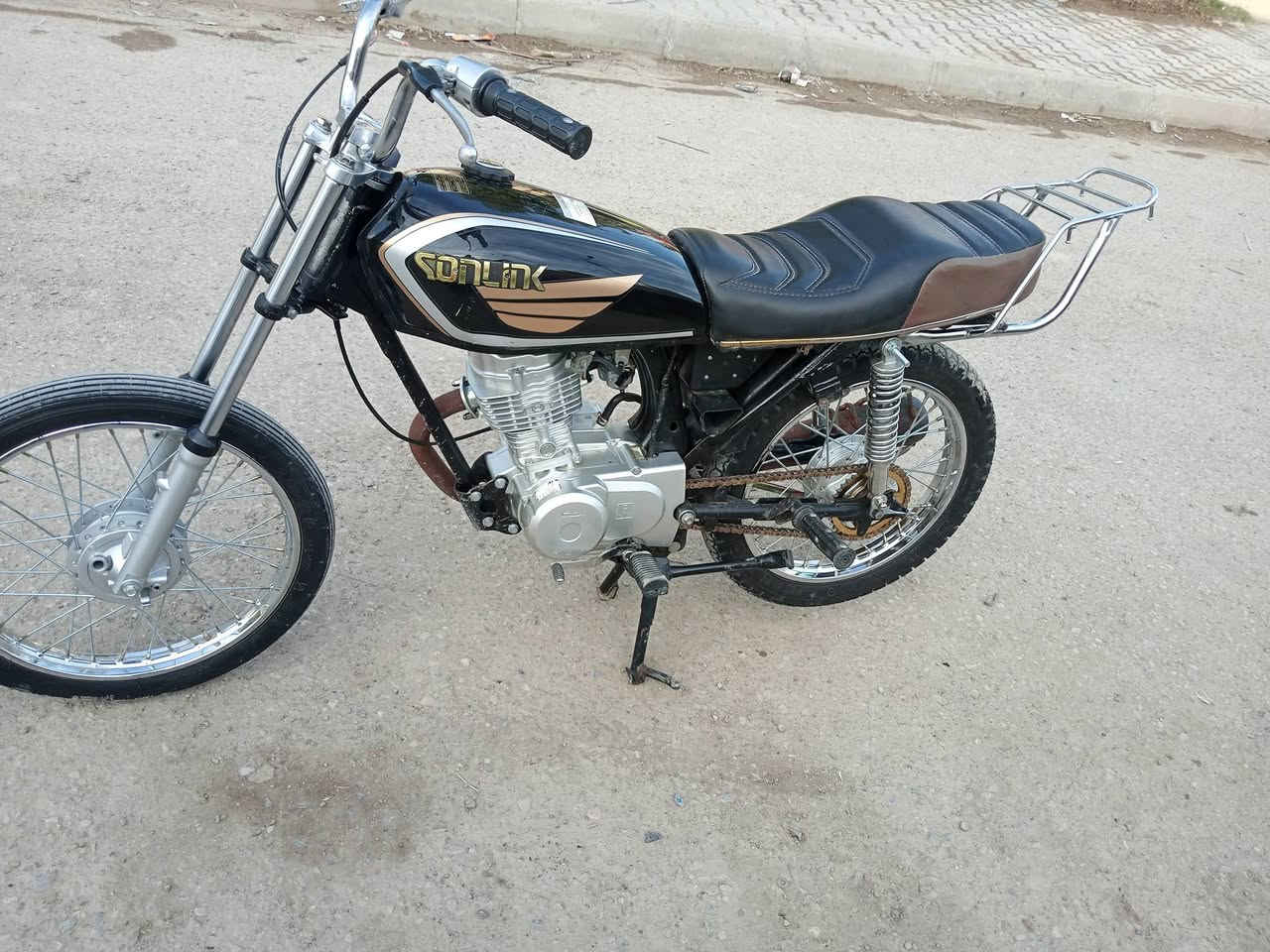 درجة شاصي احمد شهاب موديل 16اوراق كامله ب 750وبيه مجال مكاني كوت زوريجات ***********
