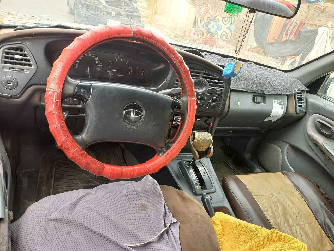 برنس للبيع 96بغداد رقم جديد بسمي سياره جاهزة فوول تبريد ثلج مكاني گرمه سعر 33وبيها مج هاتف
***********
