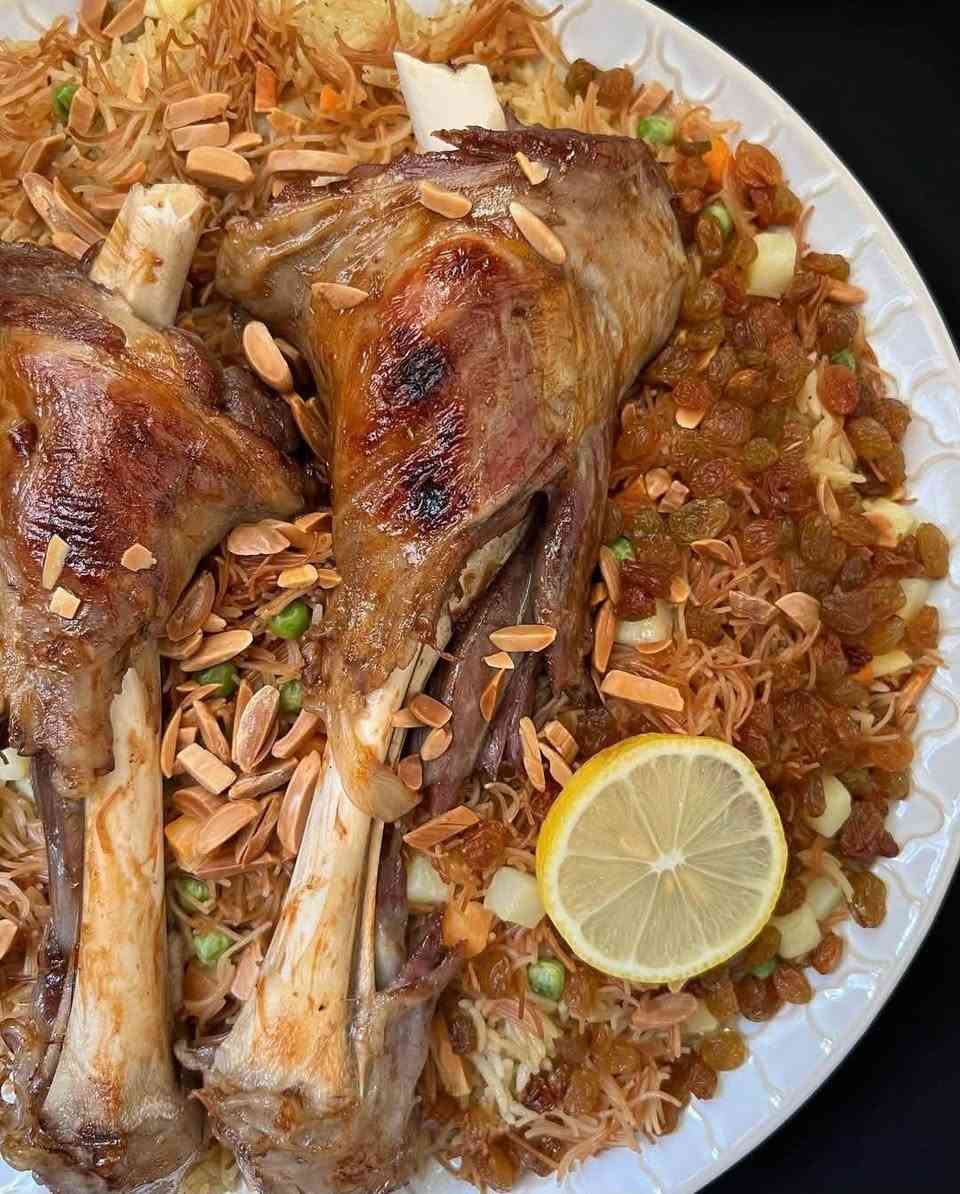 مرحبا اعزائـي ♥️
آني اسوي طبخ عراقي منزلـي متنوع فـي حال اكو شركة او مجموعة تحب اوفرلها وجبات غداء مرتبة ولذيذة ومتنوعة  او حسب طلبها بشكل يومي 

تفضلوا دايركت حتـى نتناقش بالتفاصيل 📥..


**إذا كنت صاحب هذا الإعلان وتريد حذفه لأي سبب، رجاءا أرسل رسالة إلى الدعم الفني**