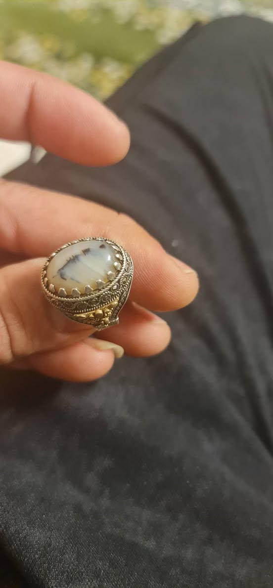 سلام عليكم محابس فضه كلمن وسعره هاتف
***********...
