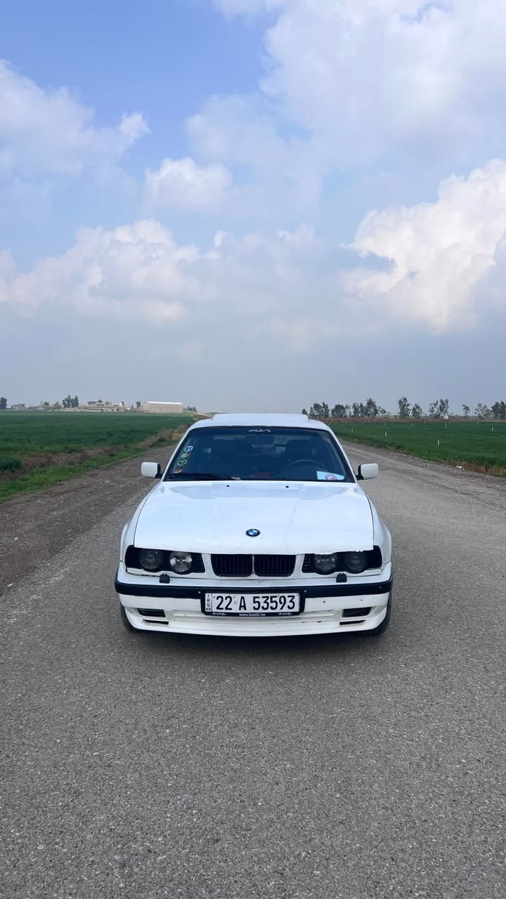 مۆدێل ٩٣ سلایت تەبرید سارد و گەرم ٥٢٠ی کەپس بیلاد گێر عادی بۆ فرۆشتن و گۆڕینەوە ئەگەر مشتەری ئەوە ژمارەکەمە واتسئەپیشی لەسەر ***********
