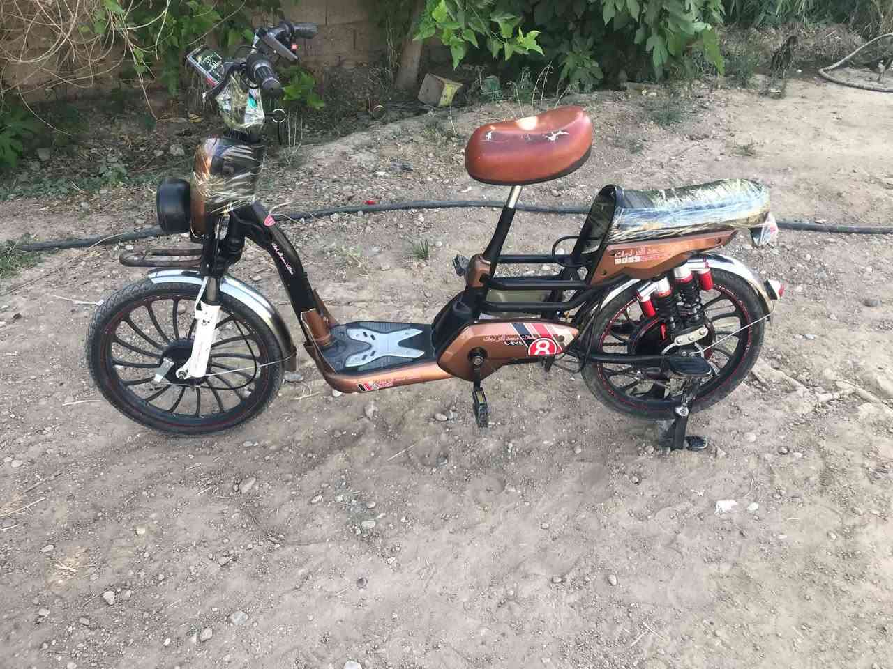 السلام عليكم
بايسكل شحن

نوع HIS

حجم ٢٠

موديل ٢٣

يعوزه بطاريات فقط البايسكل جاهز

السعر ١٦٠ وبي مجال

اتصل تدلل ***********

