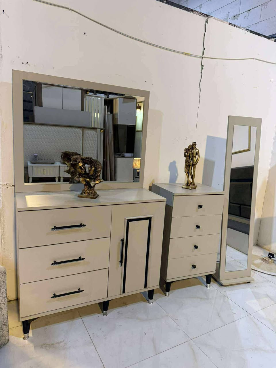 غرفه نوم مستخدام 
 موديل 2026
سعرها950/900
نضافه90فقط نصب فول نضافه 
10قطع 
نقل وشد مجانا داخل بغداد


**إذا كنت صاحب هذا الإعلان وتريد حذفه لأي سبب، رجاءا أرسل رسالة إلى الدعم الفني**