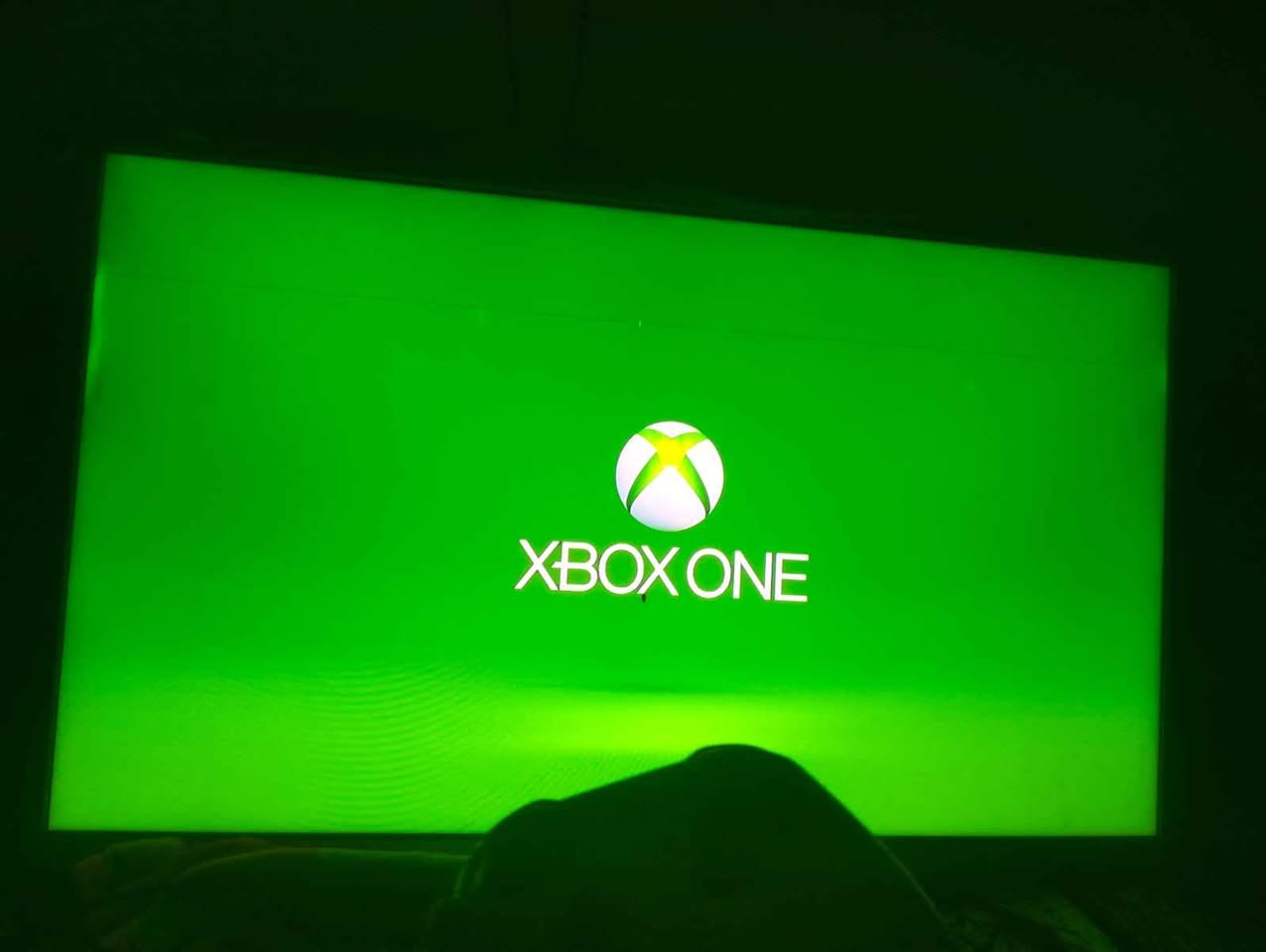 إكس بوكس ون اس للبيع ذاكرة 1تيرا مع كيبل التشغيل مع واير HDاصليات مع الالعاب موجودة بالصور اذا شراي راسلني وحياك الله
*********** البصرة, العراق
