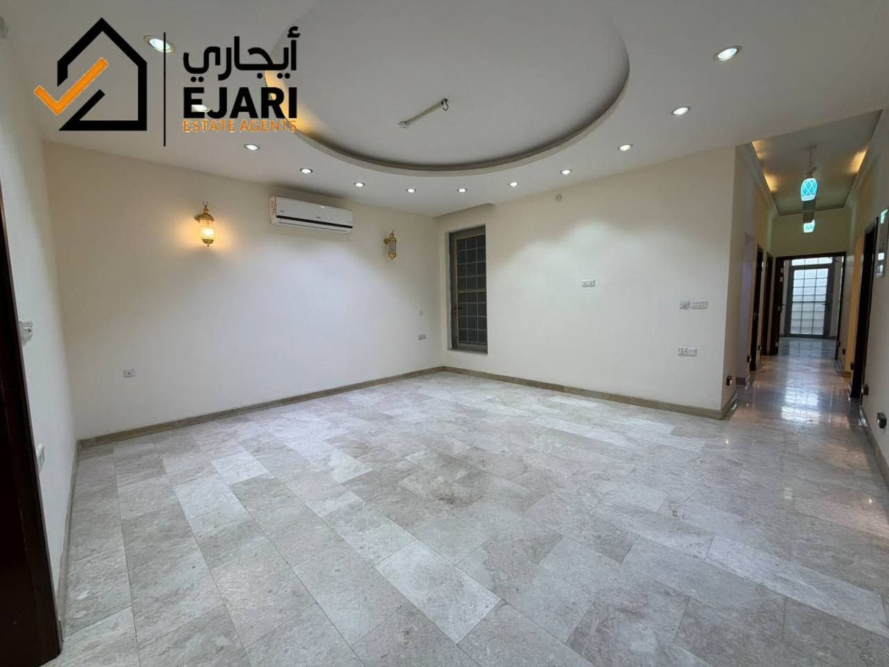 اعلان ايجار 
Ejari  إيجاري 
يوجد منزل للايجار  كبير حي حطين فرع هادئ سكني يتكون من ٣ وحدات سكنيه جدا راقي ممكن سكن ٣ عوائل 
مجهز سبالت +كاونترات مطبخ 
يحتوي طابق الارضي ٤ غرف +صاله +هول +حمام عدد٤ +لوندري مخزن +مطبخ حديقه صغيره +كراج 
طابق الاول يحتوي وحده سكنيه عدد ٢  كل واحده تحتوي صاله +مطبخ +حمام + غرفتين +مخزن +بالكون كبير 
ليش تختاره؟
✔️ مناسب جداً لتقسيمه بين أكثر من عائلة
للاستفسار  ***********
اذا مهتم بالسعر اكتب رقم 19 سوف يتم الرد خلال ثواني 
نقدم خدمه  اداره العقارات في جميع مناطق بغداد في حاله انك مشغول او امسافر وماعندك وكت اتابع البنايه او اي عقار يمنه الحل ايجاري بديل  
يلبي طلبك وانت مكانك بطرق حديثه 
او زيارتنا الى موقع الشركه في حي الجامعه الفرع مقابيل كليه الاداره والاقتصاد فرع مدرسه المباهج👇
 https://maps.app.goo.gl/uwkk4QPYd5EgivjP8?g_st=iw

 للمزيد من العروض يمكنكم الانضمام قناه التلكرام👇
https://t.me/omarEjari

وتساب 👇 فقط رسائل 
https://iwtsp.com/9647754445448

 التيك توك 👇
https://www.tiktok.com/@ejari86?_t=8V089pzmx7t&_r=1

 قناة  YouTube 👇

https://youtube.com/channel/UCPxpJjtiuOb1RoTmh_X9cZQ

#iraq #baghdad #kurdistan #iraqi #properties #property #investment #openhouse
#propertyinvestment #luxurylifestyle #apartment #sold #rent #apartments
#عقارات_المنصور #للايجار #ايجار #مجمعات #شقق #إيجاري #الجامعه  #المجمعات #شقق #سكني #اليرموك  #السلام #اليرموك #الجادريه #تجاري #الداوودي
