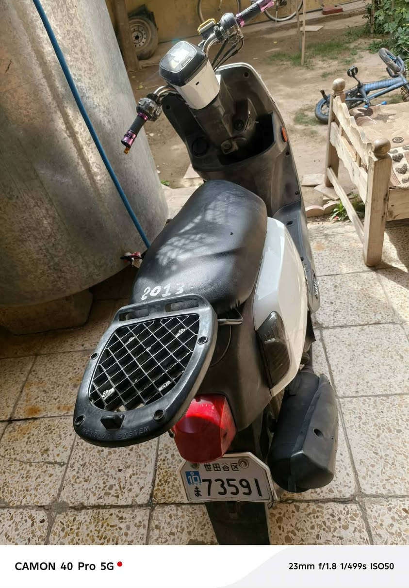 عالسلام عليكم دراجة بوليس مسطره نوزل دراجه نضيفه وبلادي سعر 600وبيها مجال مستعجل على بيعتها


**إذا كنت صاحب هذا الإعلان وتريد حذفه لأي سبب، رجاءا أرسل رسالة إلى الدعم الفني**