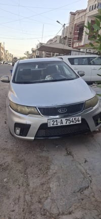 سياره سيراتو ٢٠١٢ للبيع سنويه لل ٢٠٢٨ رقم جديد السياره بيها صبغ يم قبغ...