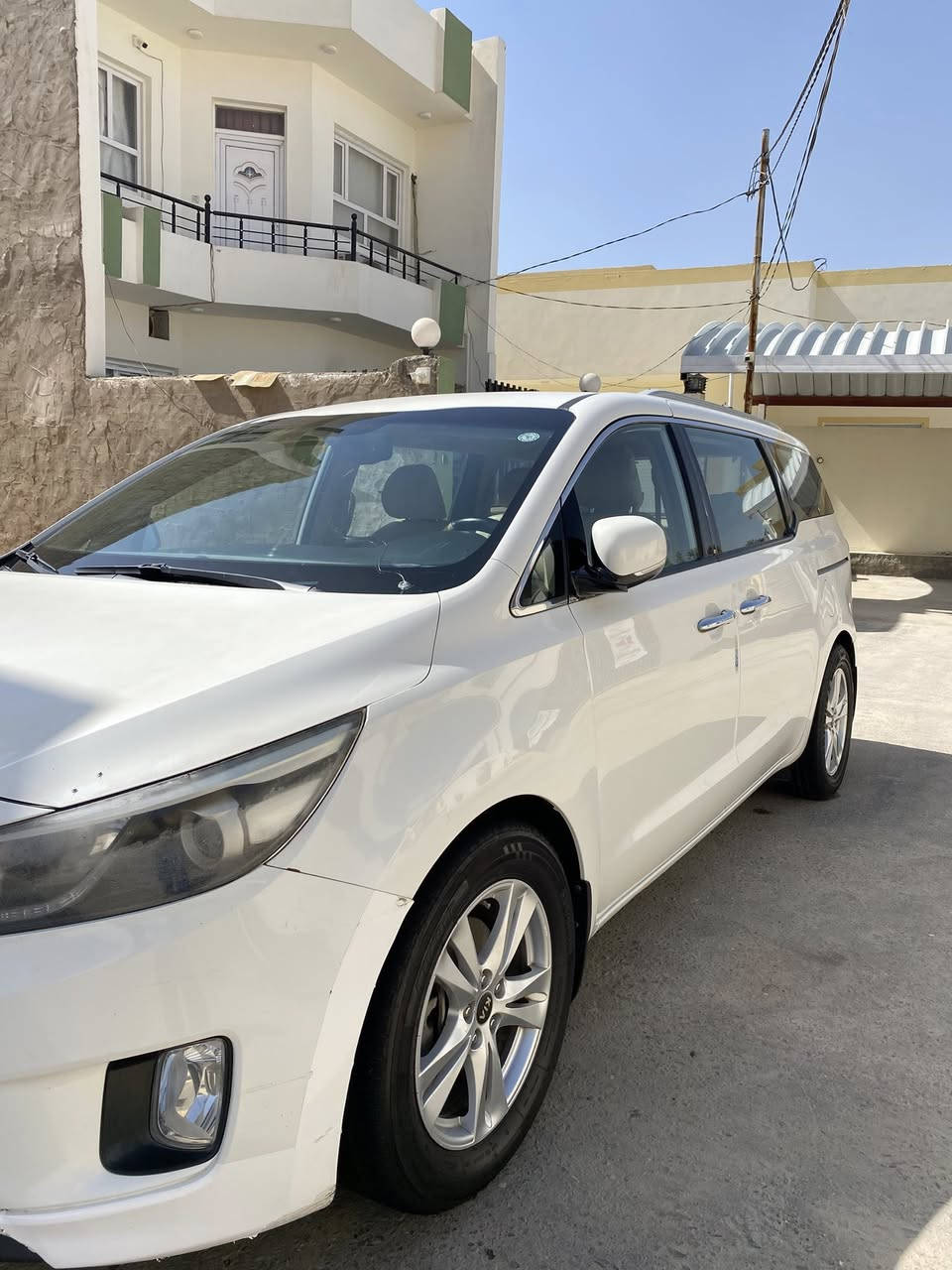 سلام عليكم كيا كرنفال ٢٠١٦خليجي 
ماشيه  ١٣٦ جاملغ صبع وبارد باب السلايت السياره مكينه V6 3500السياره جاهزه من مكينه وكير وحداديه ترهم مراوس معه كامري او كيا8 *********** واتساب فقط الموشراي لا يتعبني
