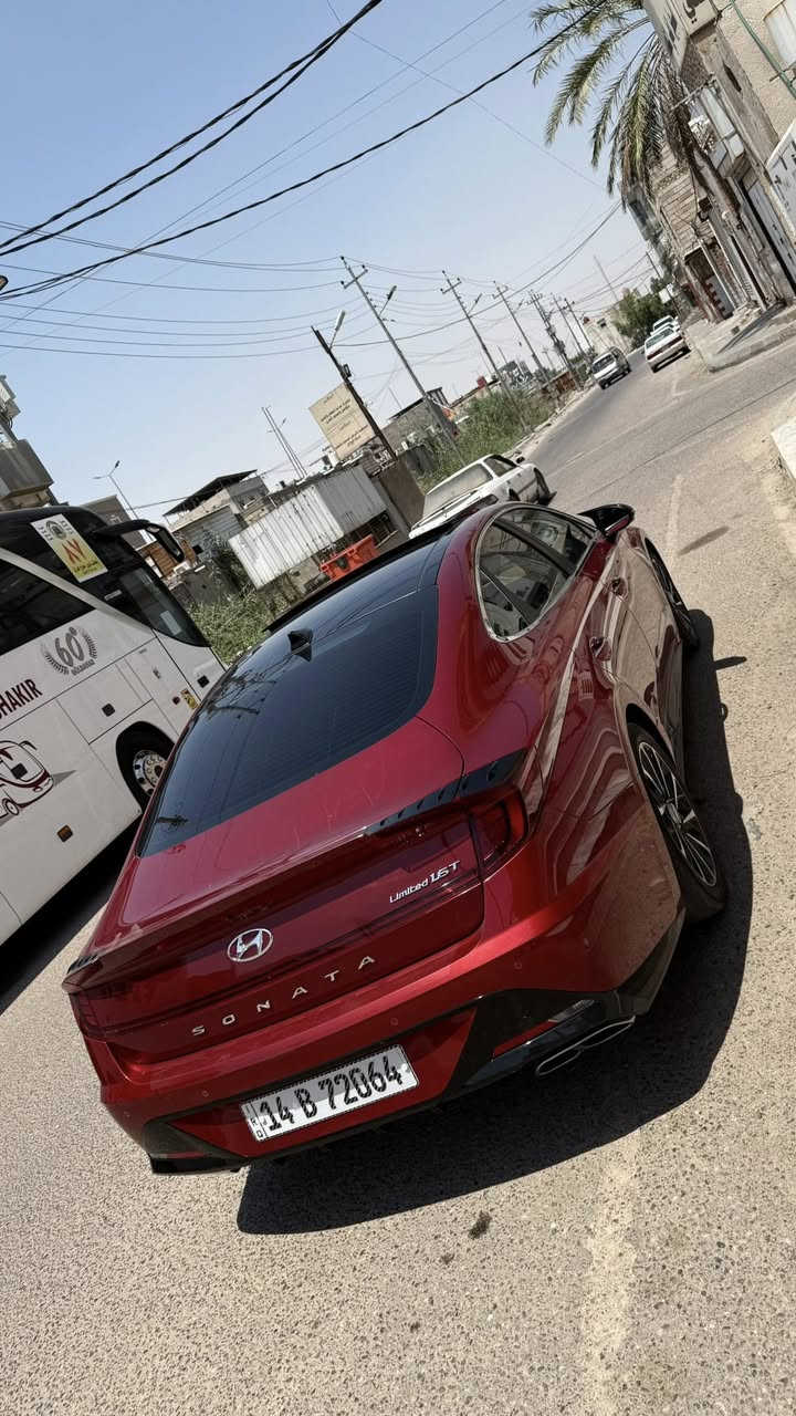 السلام عليكم
سوناتا لمتدد فول خنك موديل 2023 للبيع
ضربتها بس دعاميه وبارد بالجاملغ وصور الحادث موجودة 
المواصفات 
كامره امامية وخلفية وجانبية 
رادارات بكل مكان 
بانوراما 
سماعات بوس ومعروف صوتهن كلش قوي وعالي
بيها نضام تتقدم وترجع من البصمة
تشغيل عن بعد 
وهواي مواصفات بيها تدوخ 
مكينة 1600 تيربو 
السياره ما نقصها شي جديدة كلش بانزين كله محسن ودهن الأصلي 
ماشية 48 كيلو 
رقم بصرة معوقين والمعوق موجود ويسوي وكالة عامة 
سعرها 210 وبيها مجال 
للاتصال ***********
