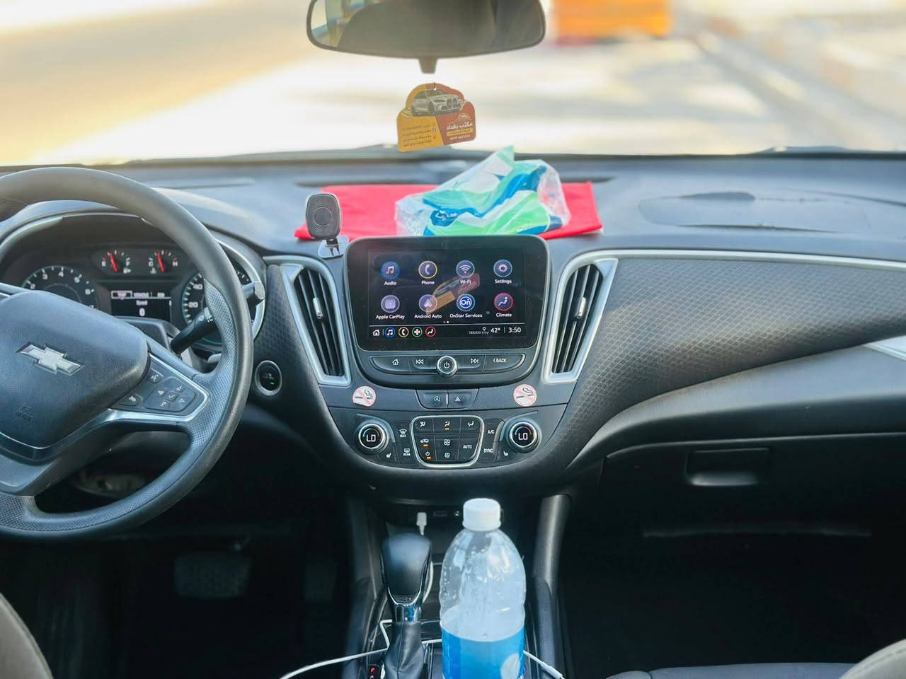 سلام عليكم ماليبو موديل2023 فول مواصفات عده الفتحه
فئه LT 
كشنات كهربائيه 
تدفئه تبريد سياره خير من الله كالفه 
بدون دواخل 
حداديه 
سياره سبانه ما واصله الهه 
سعر السياره ١٢٥ وبيه مجال 
ترهم مراوس
بل عافيه ع الياخذه 
رقم الهاتف***********
واتساب متواجد فيس ما متواجد
