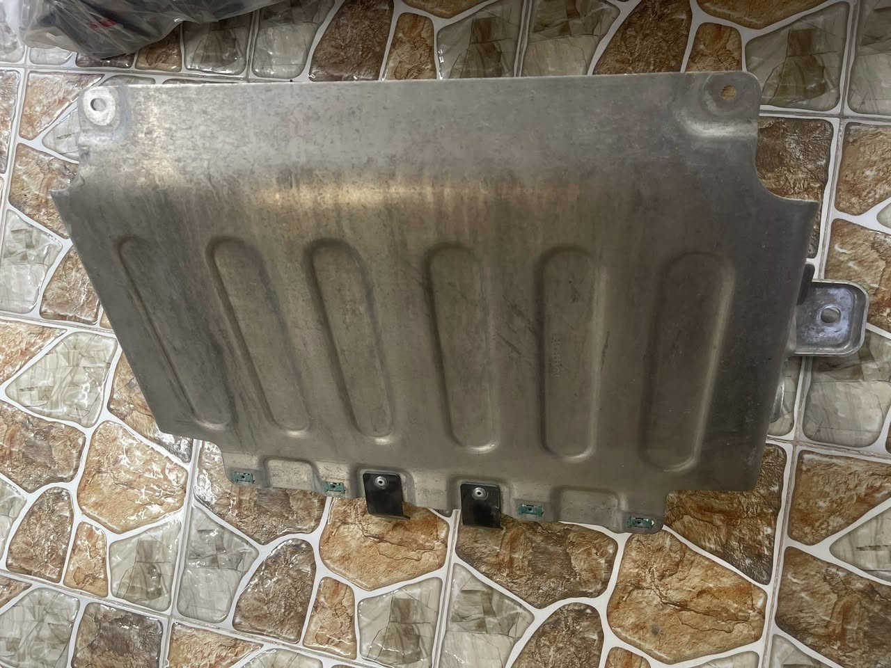 السلام عليكم دعاميه +شباك+درع+ بطانه يمنى ويسرى مال جمسي يوكن 23 sle تم التبديل لغرض التحديث
مكاني الديوانيه
 للبيع سعرهن 800$ وبيهن مجال
الرقم ***********
