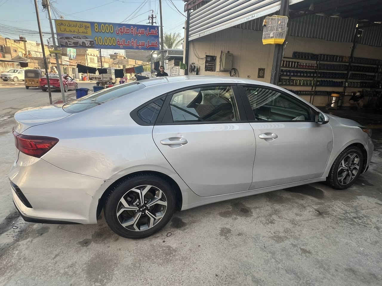 السلام وعليكم فورتي موديل 2021
رقم اربيل السيارة بسمي حادثها جاملخ امامي ايمن مبدل فقط وباب ايمن صبغ  ليبل واحد التبريد ثلج ❄️ السيارة ماشية 111 وبالعراق صبغ البنيد فقط اثر شخوط كير مكينة لغود شواصي مكفولات 
المكان بغداد للاستفسار *********** 
السعر 118 وبيها مجال
