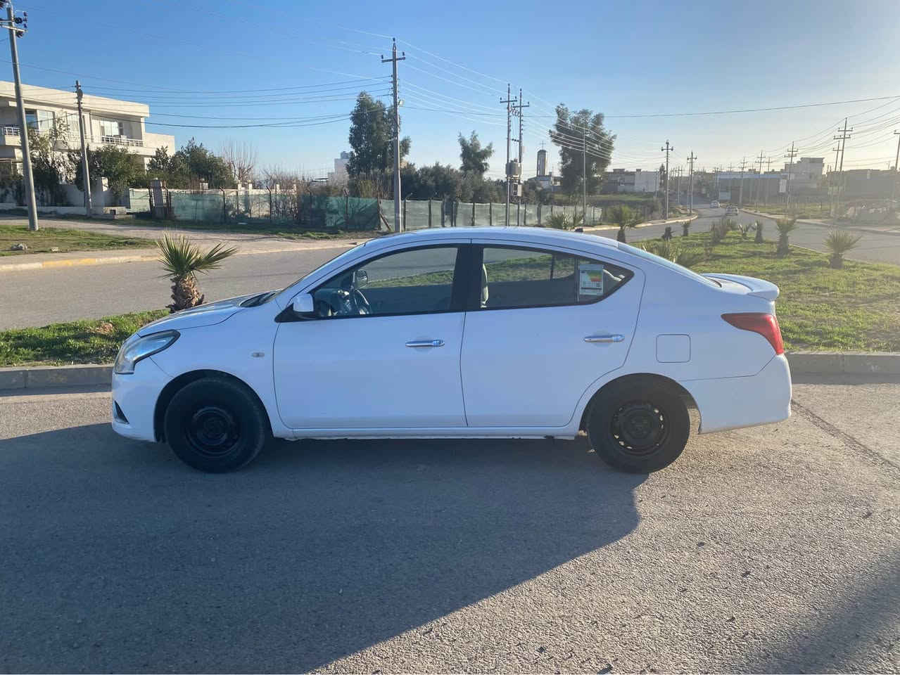 نیسان سەنی لاکشیمبای ٢٠١٩ 
٨٠ هەزار رۆیشتوە دوو تەعدیلی هەیە نیوەی دەرگای سەکن و چاملغی دواوەی تەعدیلە سەنەوی نوێیە رۆنی گێرو مەکینەی گۆراوە لە کۆیەم ***********
***********
ڤابیرو واتسئاپی لەسەرە كويسينجاك, أربيل
