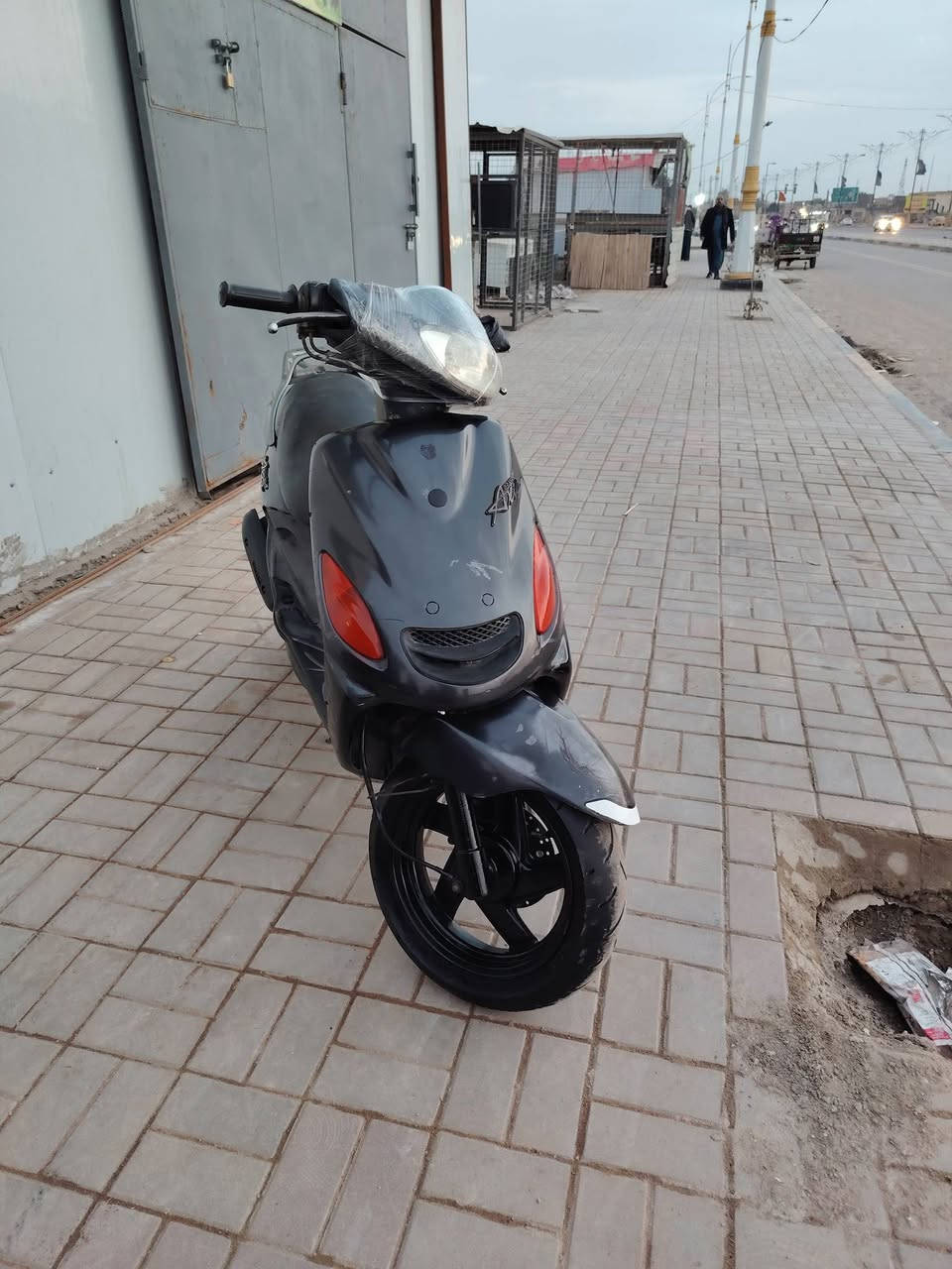 دراجه دولفين للبيع السعر ٤٠٠ وبيهه مجال الشراي يتصل عل الرقم *********** مكانهه السماوه كرهبايات شغاله مكينه ناعمه
