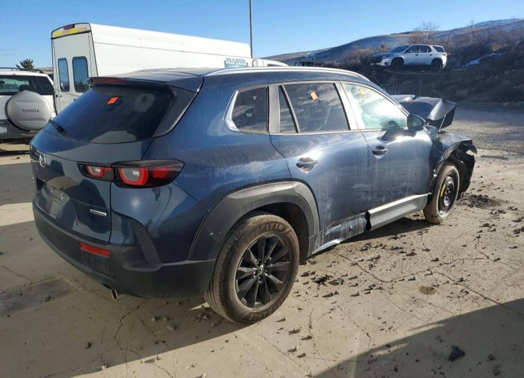 مازداCX-50 موديل 2025 (Preferred) 🇺🇸
✔️ محرك قوي واقتصادي بنفس الوقت
✔️ قير أوتوماتيك سلس ومريح
✔️ نظام دفع ممتاز وثبات عالي
✔️ شاشة كبيرة + نظام معلومات حديث
✔️ كاميرا خلفية وحساسات
✔️ تصميم داخلي مريح وعصري
✔️ سيارة مناسبة للطرق الطويلة والاستخدام اليومي
💰 السعر: 77 ورقة
📦 نوفر: ✔️ شراء من مزادات أمريكا
✔️ شحن مباشر إلى العراق
📩 للاستفسار راسلنا خاص


**إذا كنت صاحب هذا الإعلان وتريد حذفه لأي سبب، رجاءا أرسل رسالة إلى الدعم الفني**