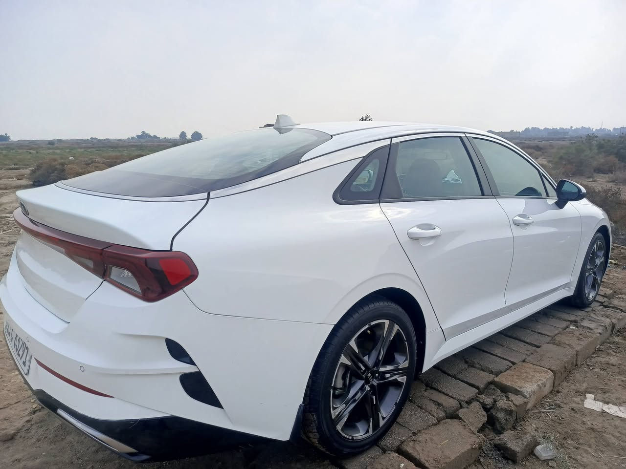 K5 خليجي  موديل 21 بغداد دولي بيها جاملغ الأيسر مبدل بدون دواخل وبارد بالجنطه والباقي مكفول مكينه 2000دوش ما مفتوح ماشيه 90 مكانها الناصريه السعر 172 للبيع او مراوس ***********
