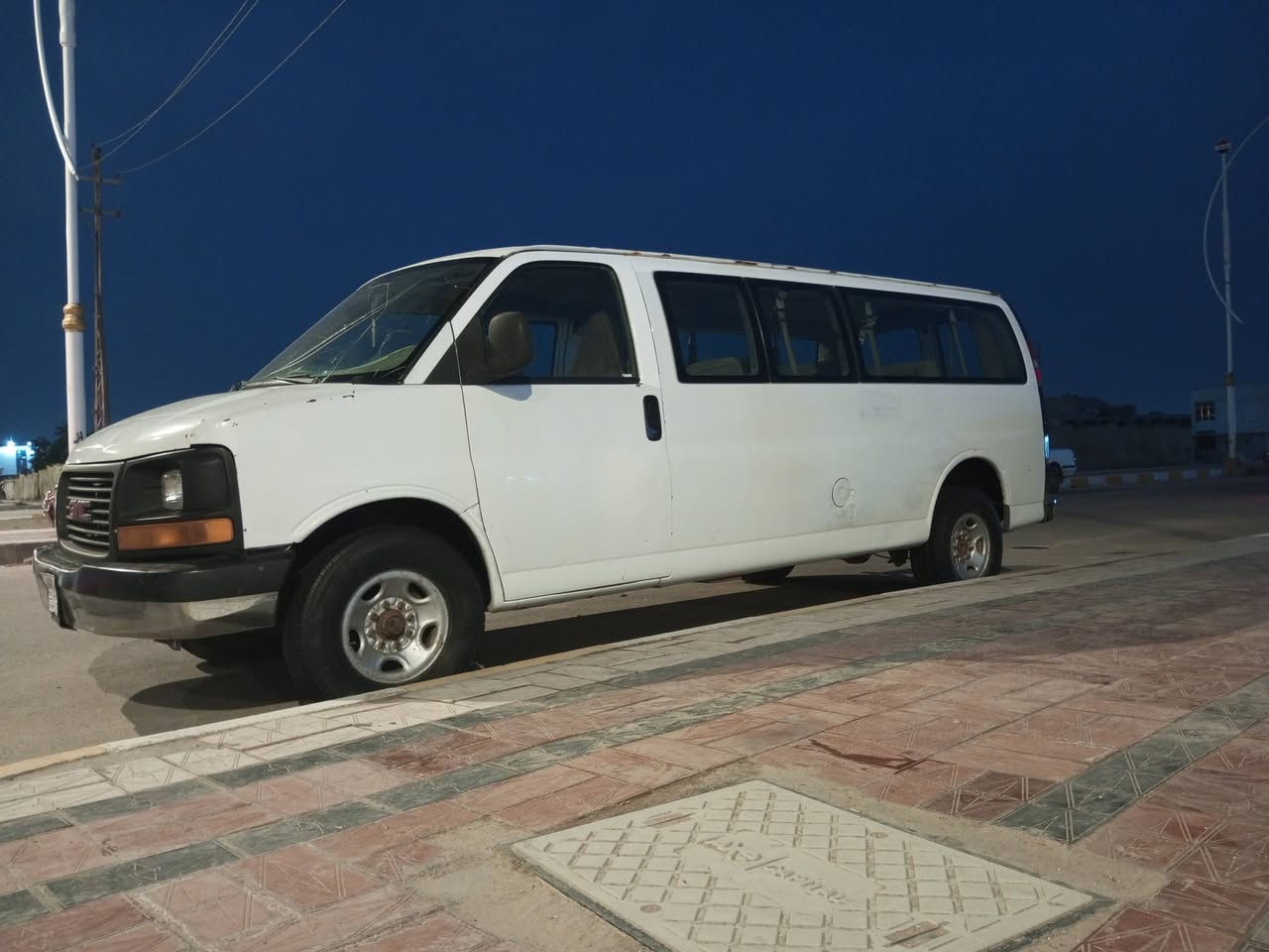 السلام عليكم سفانا موديل 98 رقم بغداد اجره مالكها بالناصريه كير مكينه حداده تايرات بدي كفاله غرفه حلوه جام كهربائي بسعر سمند 50 وبيها مجال ***********
