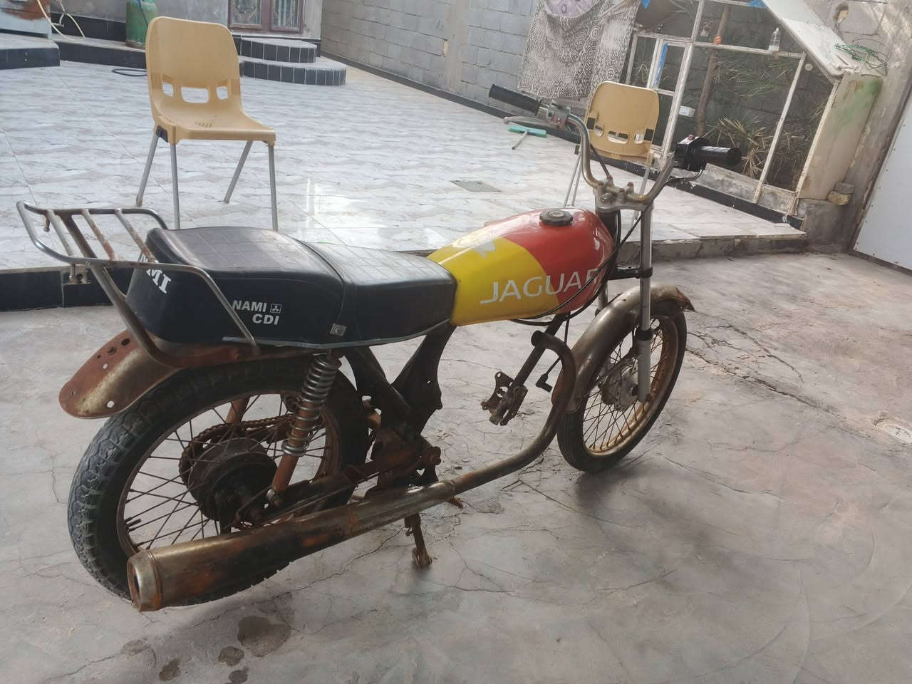 للبيع عوزه بس مكينه سعر 100مكاني البصره الجزيره ***********
